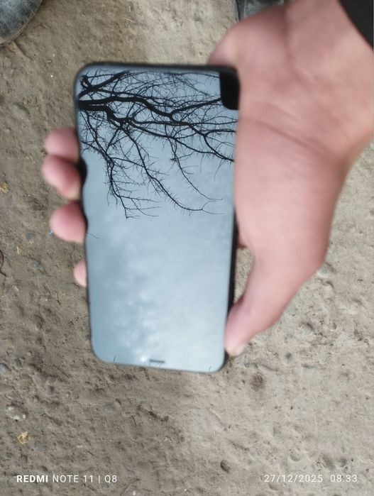 Iphone xr 128 gb sotiladi