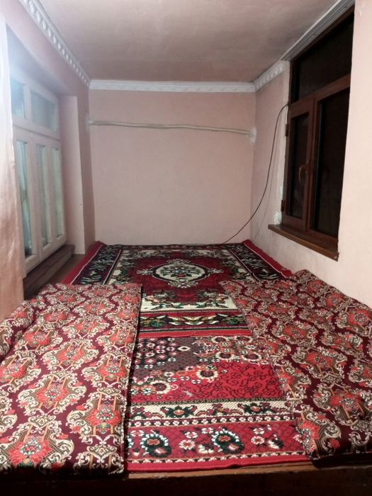 4 honali uy  sotiladi.. 4 etaj   52.000$$ kelishiladigan joyi boryana