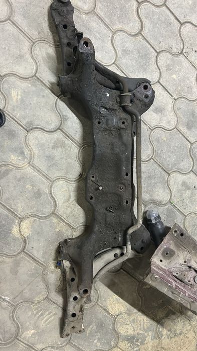 Запчасти Тойота Карина