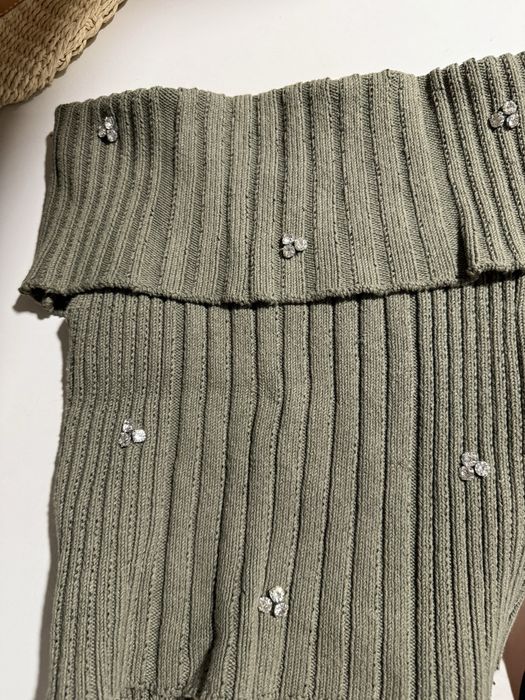 Потник с камъни и паднало рамо