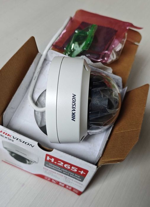 4MP IP куполна камера Hikvision DS-2CD2143G0-I