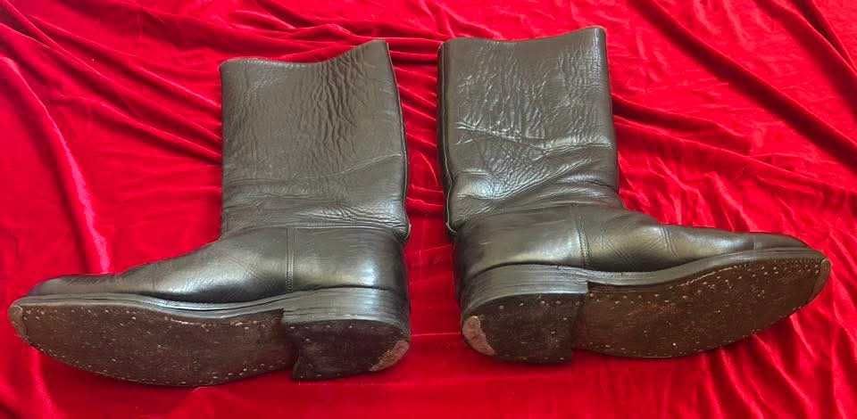 Uniforma militară Subofițer Tancuri cu Centura diagonală și Cizme