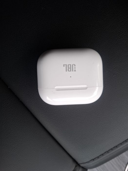 Беспроводные наушники jbl