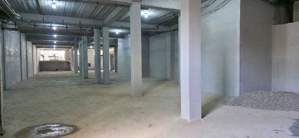 Продажа цокольного помещения  700 м² под ваш проект! Потолки 5м.