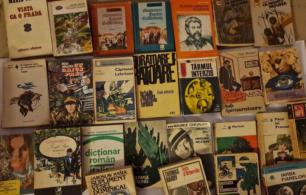 Carti diverse titluri