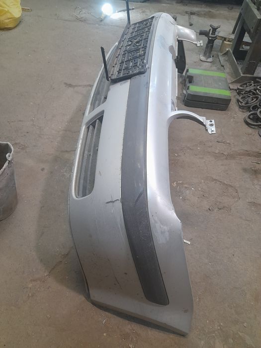 Передний бампер гольф 4