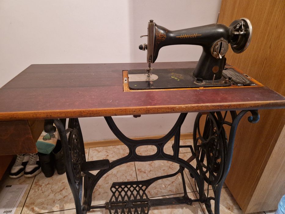 Masina de cusut UNION