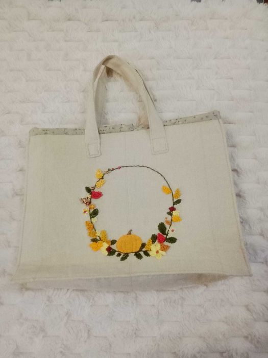Sacoșă handmade brodata manual