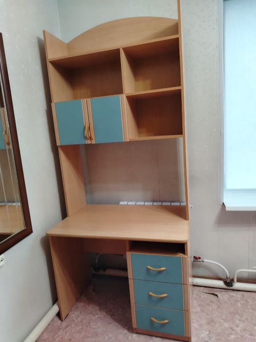 Продам стол рабочий