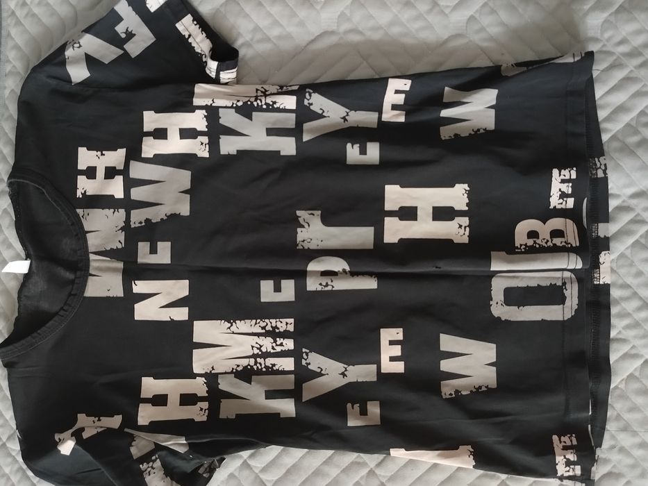 Футболки 44, 46 .