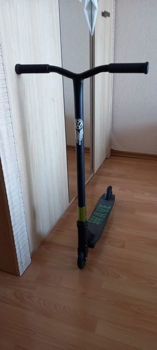 Продам  самокат.