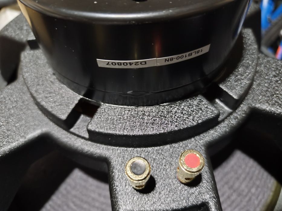 Difuzor profesional 18 inch The box 18LB100-8N  subwoofer profesional 800 W RMS magnet neodim