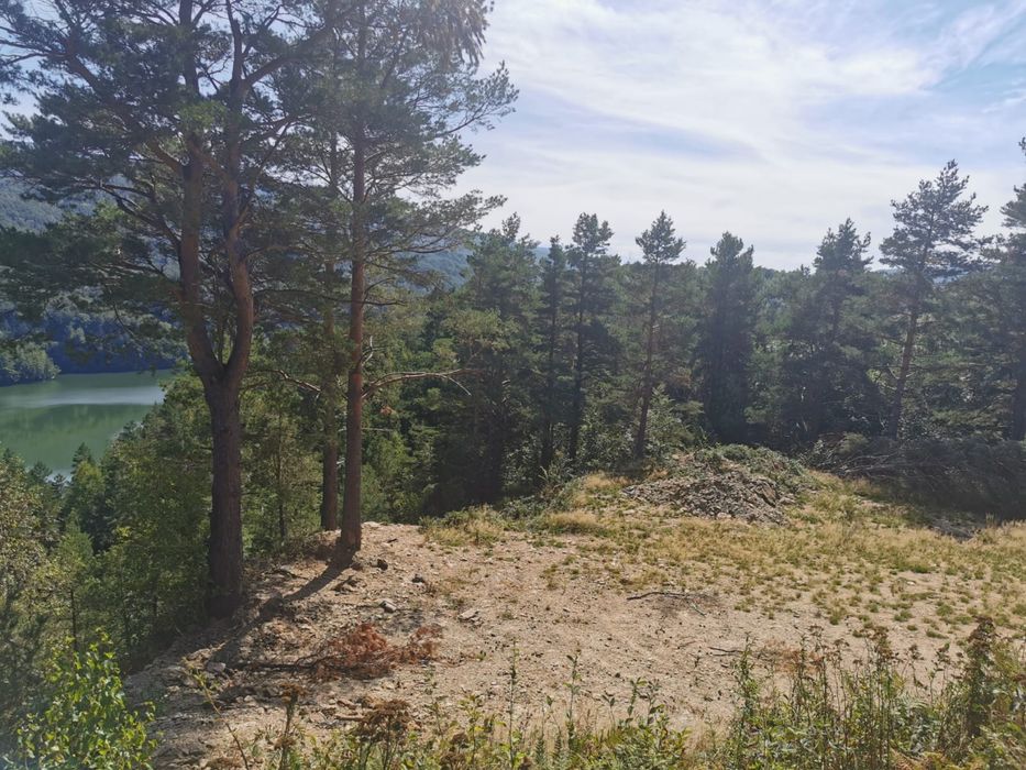 Proprietar,vand teren in Valiug