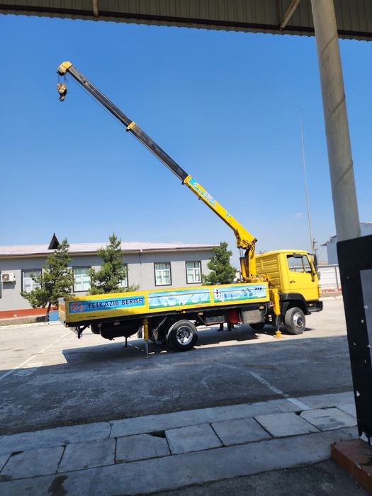 Manapulyator sotiladi.