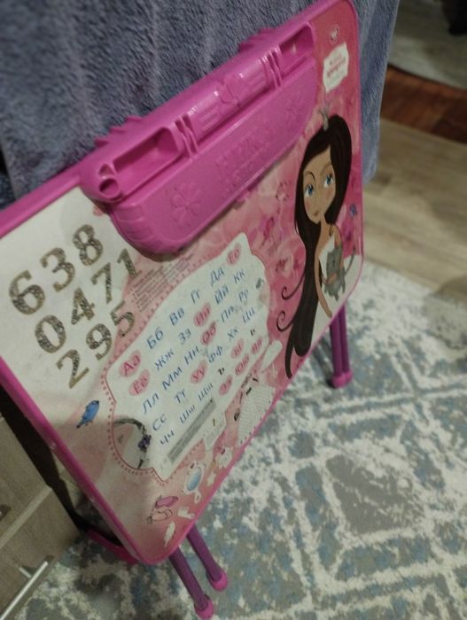 Продается детский стол