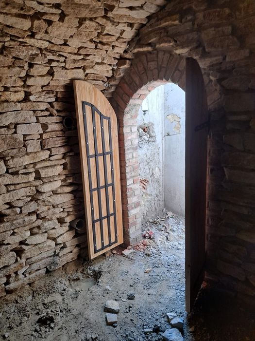 Piatră naturala beciuri, fântâni, ziduri