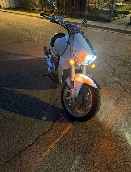 Vand Suzuki Boulevard