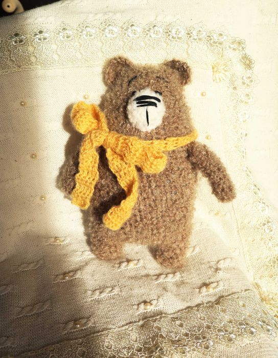 Мече на една кука