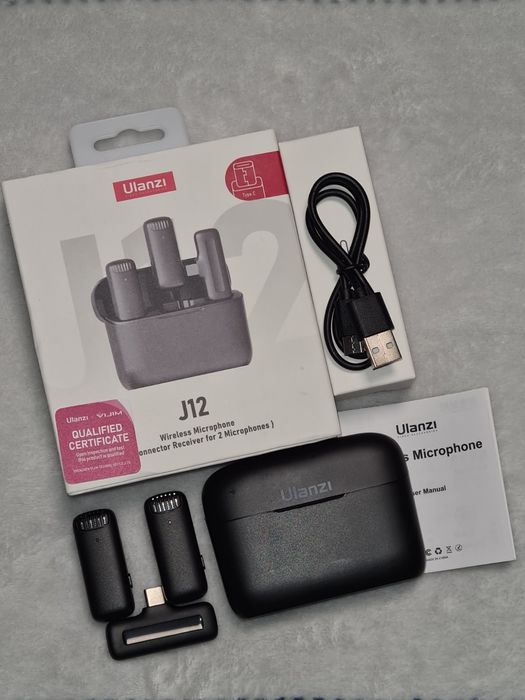 Комплект от два безжични микрофона Ulanzi J12
