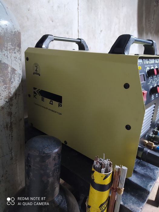 Продам аргонадуговой аппарат КЕДР TIG 200P AC/DC