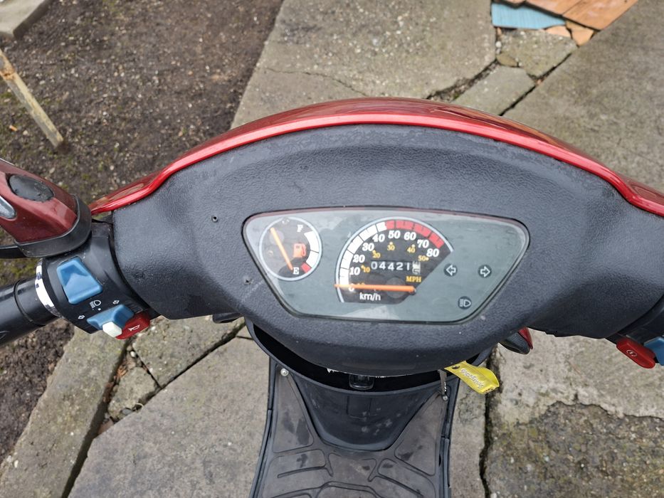 Schimb 2 scutere Electric si Benzina