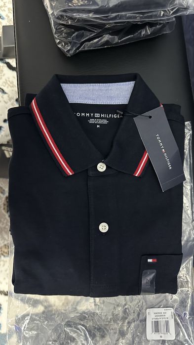 Футболка Tommy Hilfiger. L.
