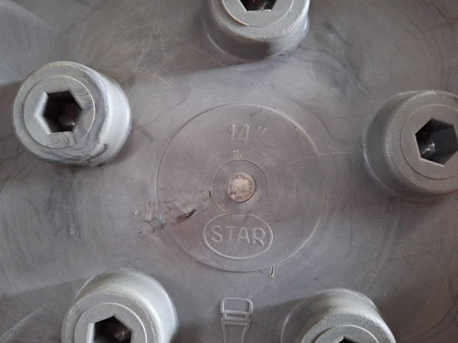 колпаки на автомобиль