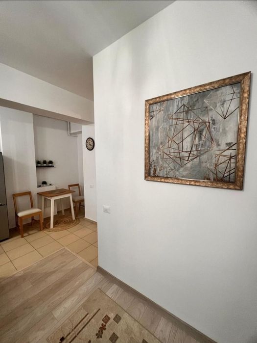 Inchiriez garsoniera MILITARI RESIDENCE, str Tineretului, nr. 13