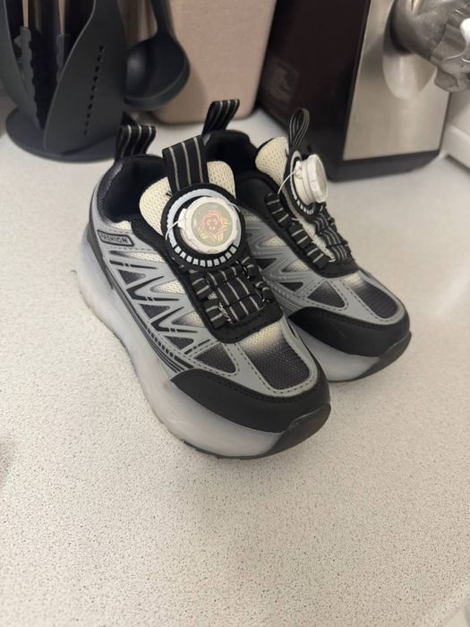 Кроссовки роликовые Fasnion