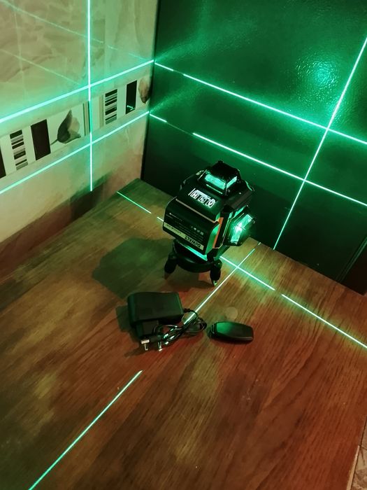 Nivel laser DeWalt cu 16 linii Nou