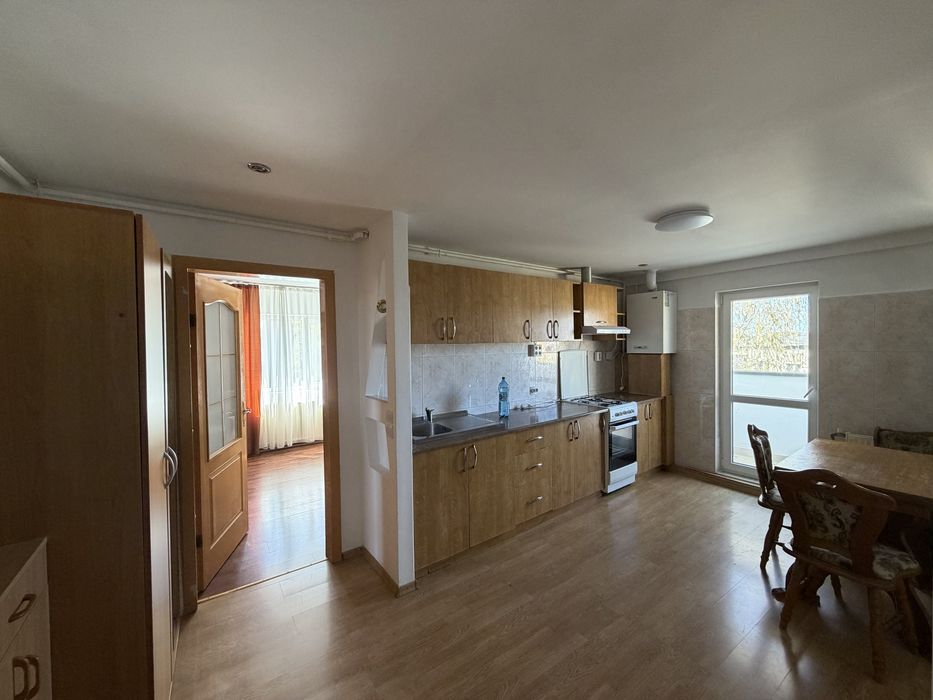 Vand Apartament 2 camere Zorilor GH. Dima