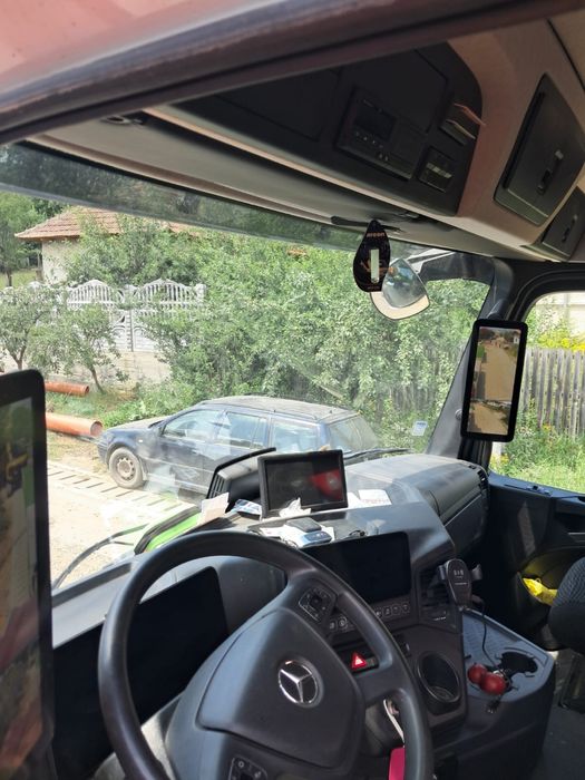 Camion cu macara si sistem container!