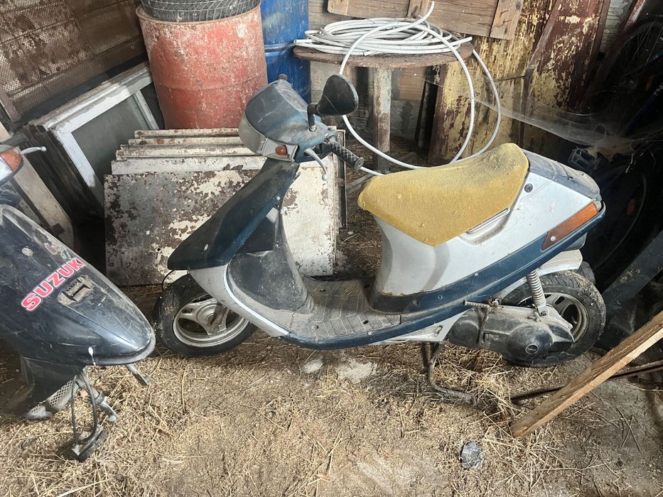 Продават се Скутери сузуки