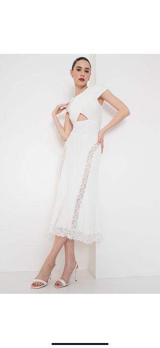 Rochie self portrait