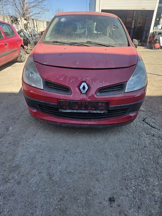 Clio 3 bară fata faruri capotă uși scaune jante