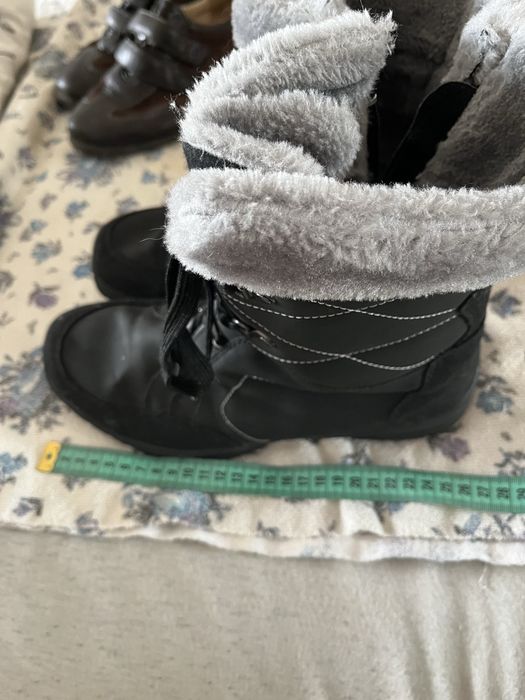 Ghete dama cu fermoar impermeabile marimea 39 Bonprix in stare f buna