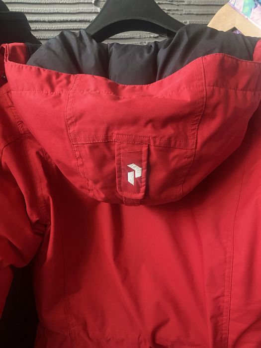 Уникално червено топло яке/ парка гъши пух Peak performans