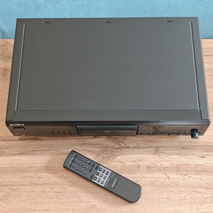 Sony CDP-XE700 High Density Linear Converter | CD Плейър | Дистанционно