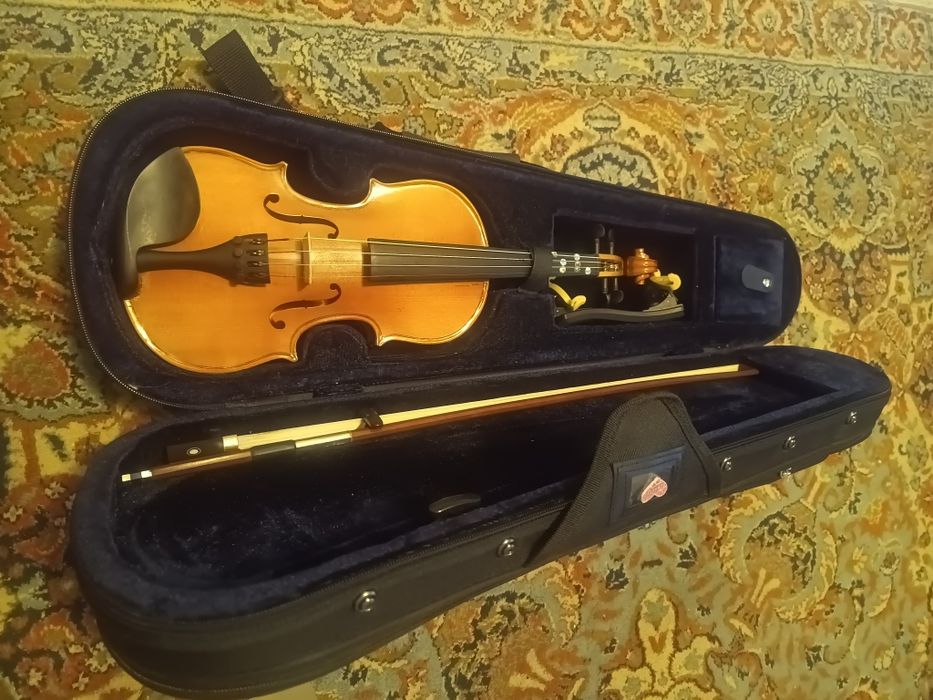 Vând vioară Cascha HH2135 1/4