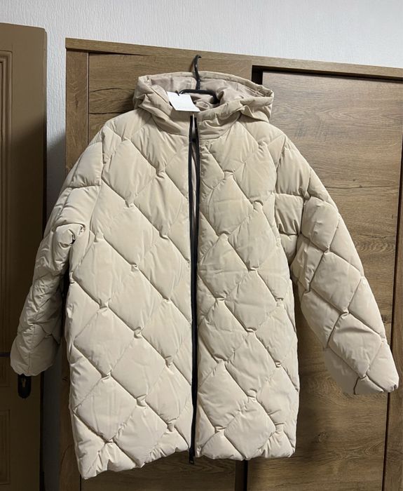 Яке Zara с етикет