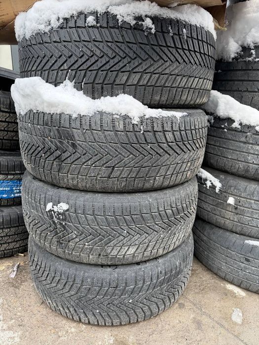 Автошины 225/55ZR17