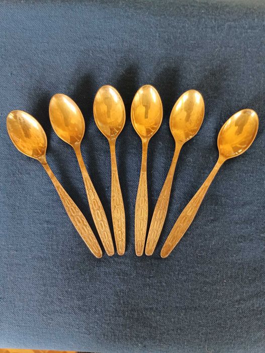 Новые Позолоченные мельхиоровые чайные ложки .