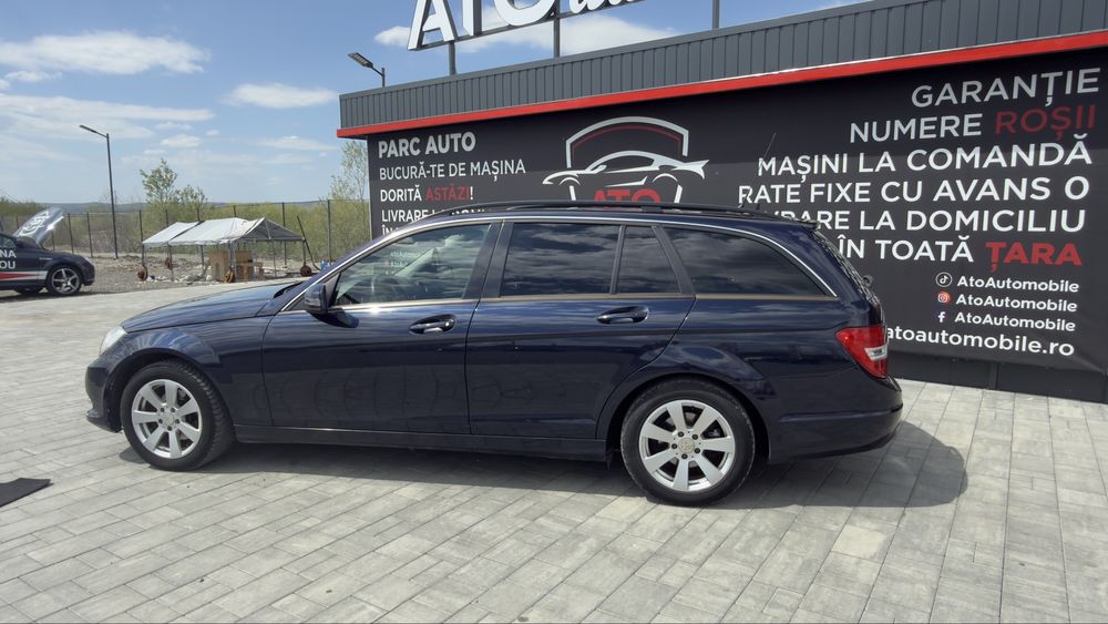 Vand sau schimb Mercedes C 180 2012