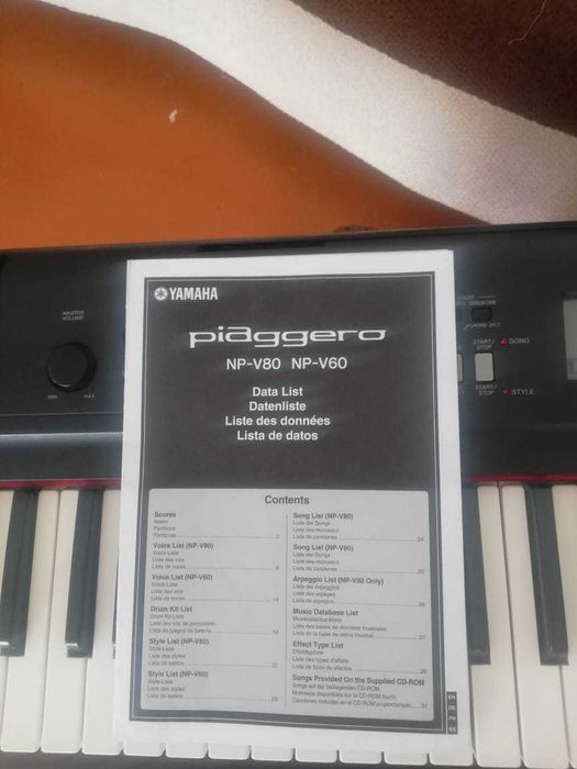 Продаётся синтезатор марки Yamaha Piaggero