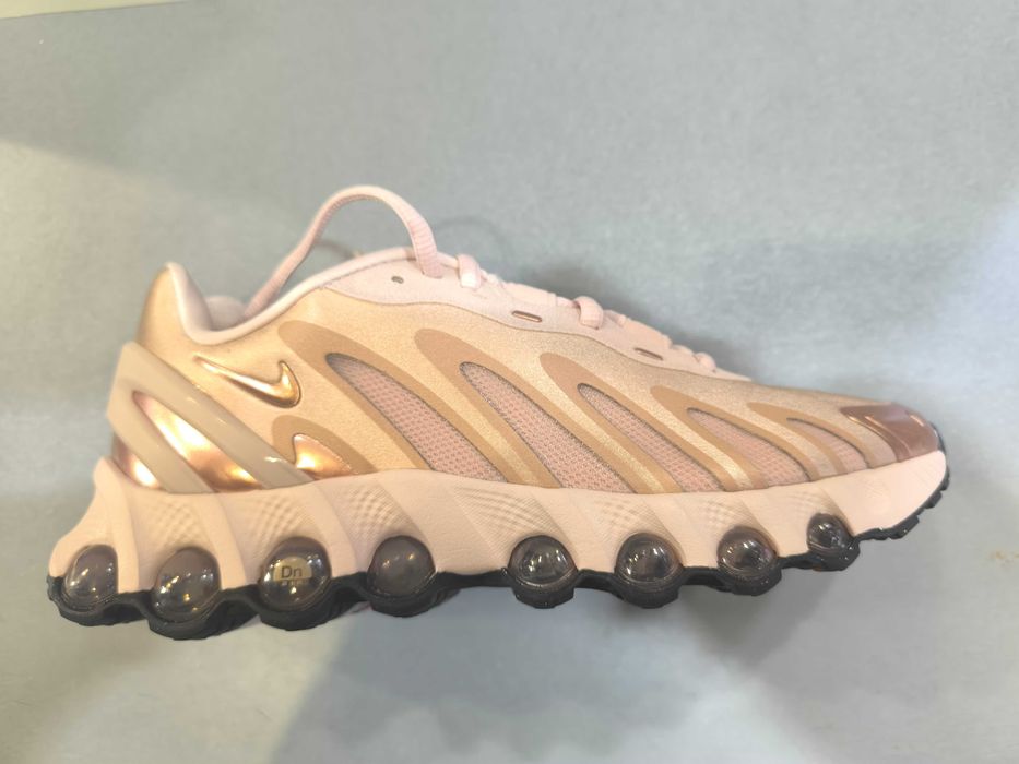 Nike Air Max Dn N38 и N40Маратонки с камери.Нови.Оригинал.