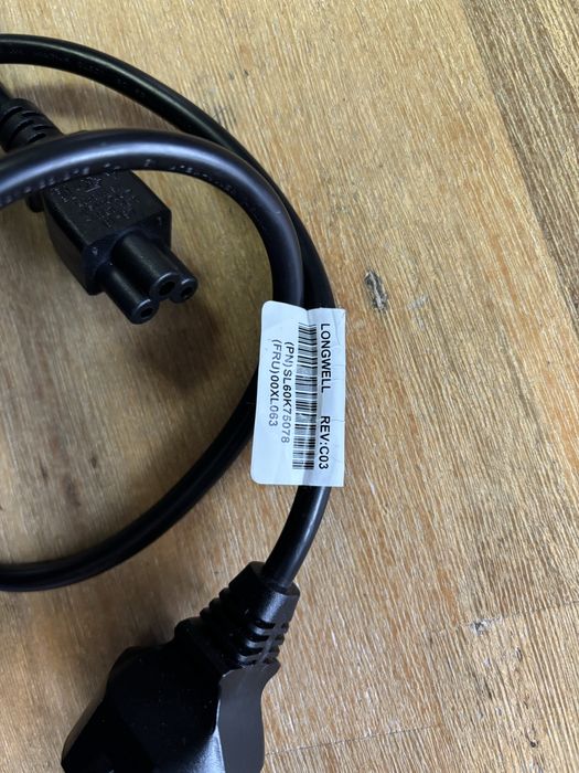 Incarcator+adaptor laptop LENOVO P1 Gen 7, nefolosit