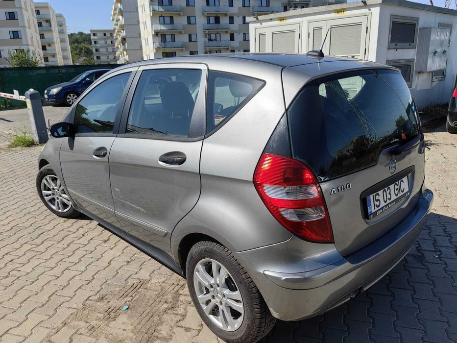 Mercedes benz A180