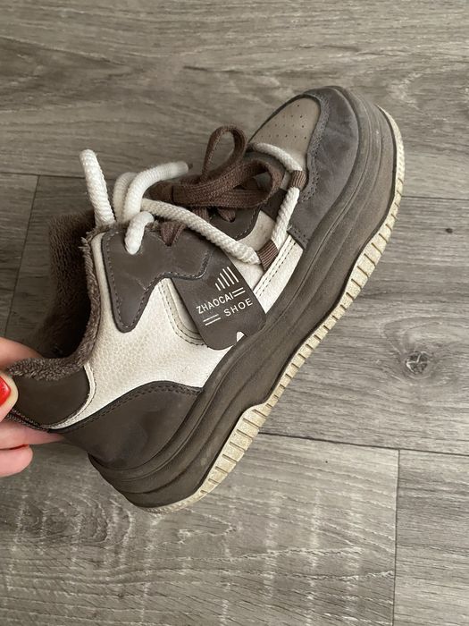 Кроссовки утепленные размер 37