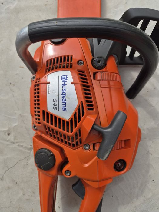 Моторен трион Husqvarna 545 – професионална бензинова резачка