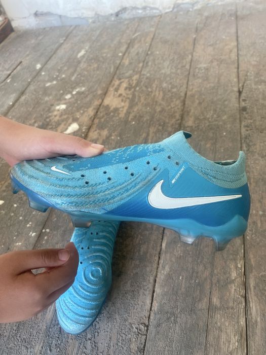 Nike phanot butsi sotiladi